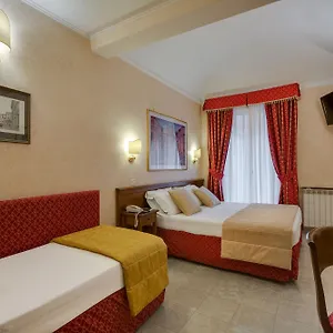 Silla 2*, Roma Italia