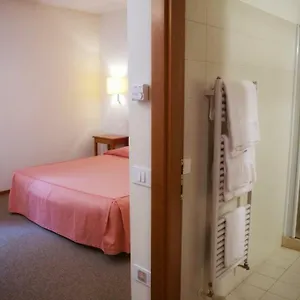 Hotel Perinella, Castelgomberto